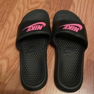 Women’s nike slides-size 9